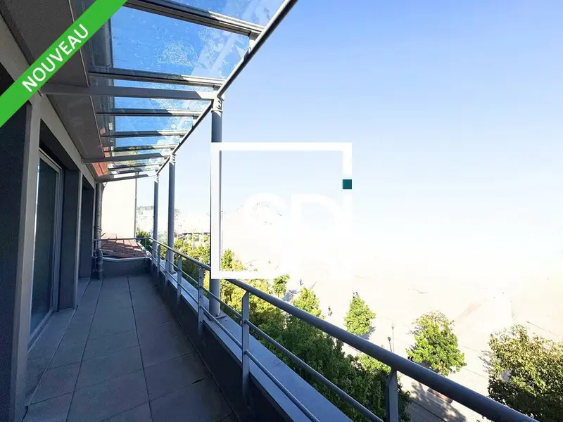 Bureau à louer - Clermont-Ferrand (63000) - 296 m² - 4 000 €/mois
