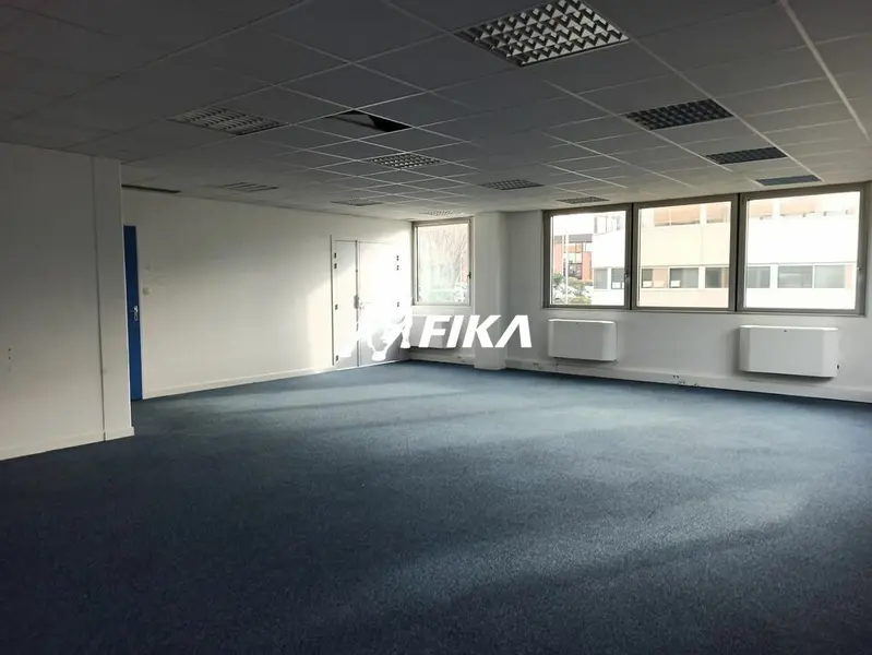 Bureau à louer - Labège (31670) - 319 m² - 2 924 €/mois
