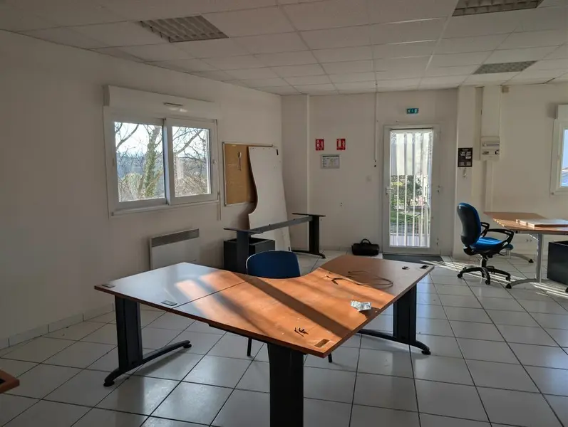 Bureau à louer - Valence (26000) - 104 m² - 953 €/mois