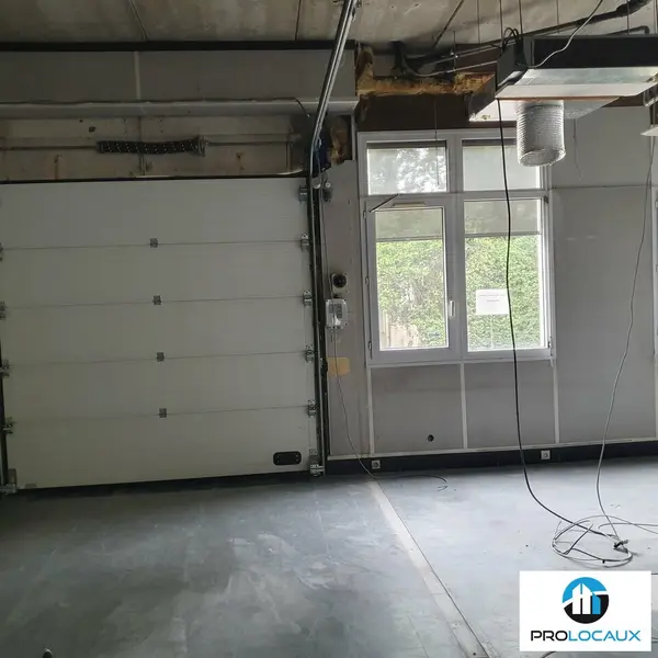 Entrepôt / Activité à louer - Meylan (38240) - 431 m² - 4 848 €/mois