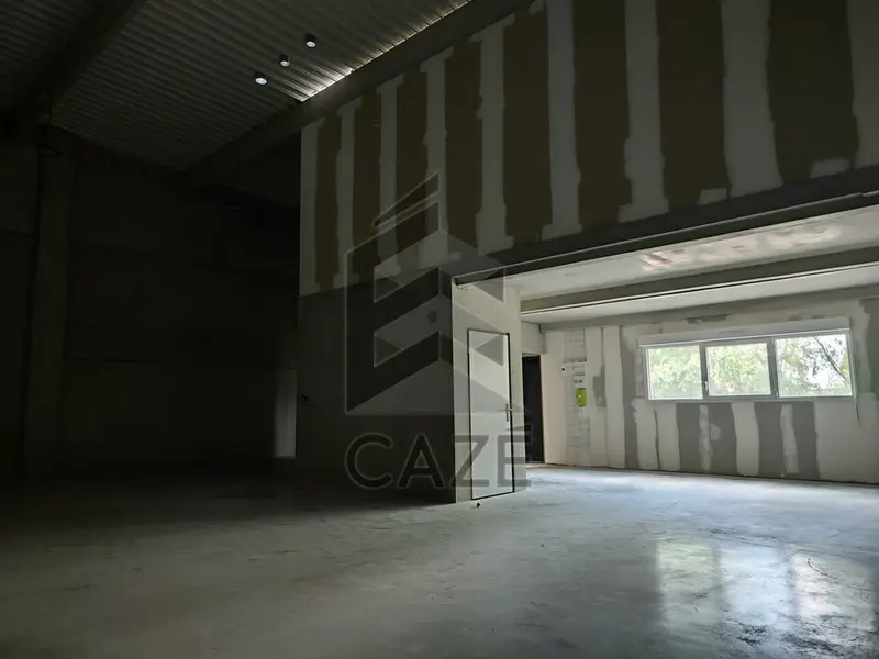 Entrepôt / Activité à vendre - Izon (33450) - 175 m²