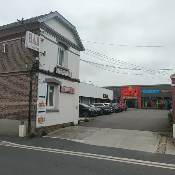 Local Commercial à vendre - Friville-Escarbotin (80130) - 3371 m²