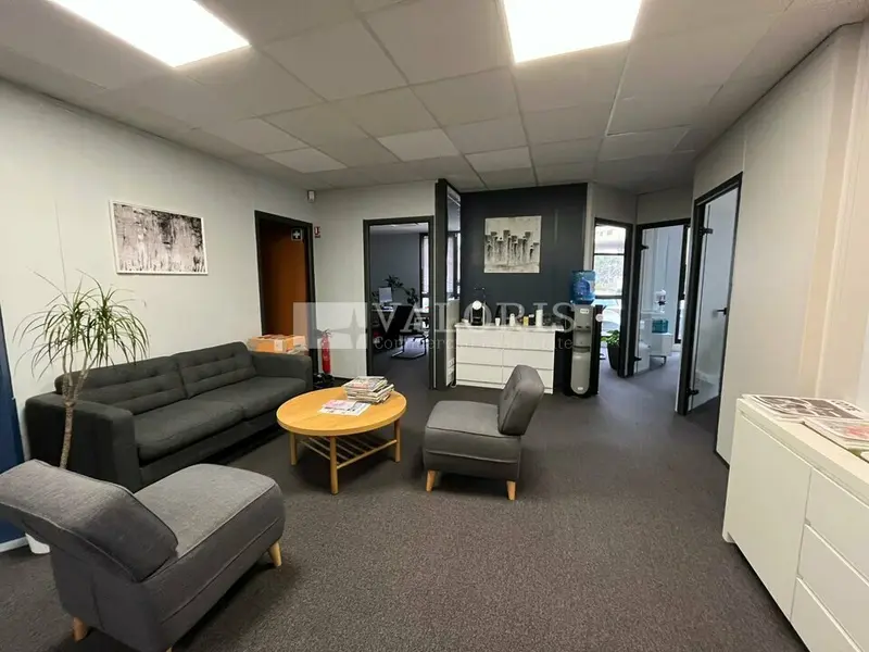 Bureau à louer - Aix-En-Provence (13090) - 300 m² - 3 375 €/mois