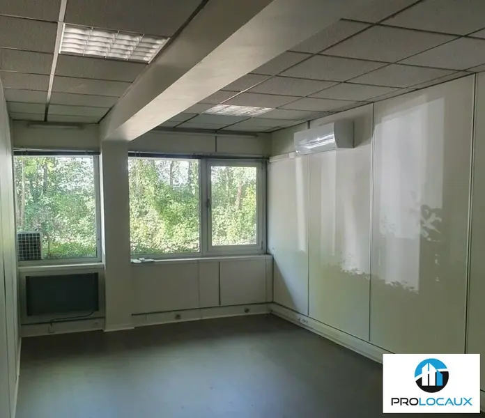 Bureau à louer - Meylan (38240) - 188 m² - 1 801 €/mois