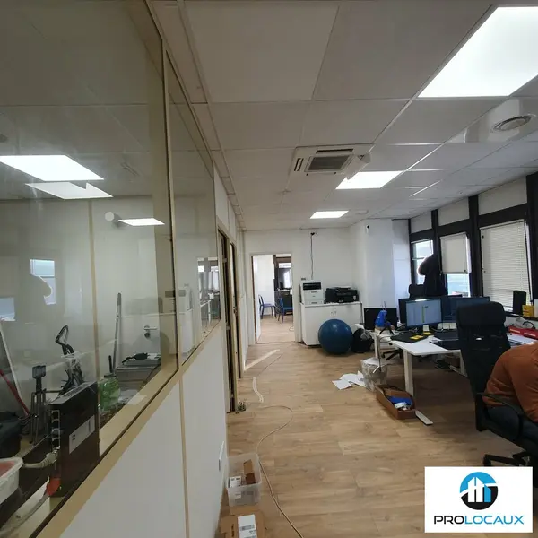 Bureau à louer - Grenoble (38000) - 101 m² - 1 137 €/mois