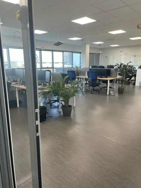 Bureau à louer - Guipavas (29490) - 330 m² - 5 416 €/mois
