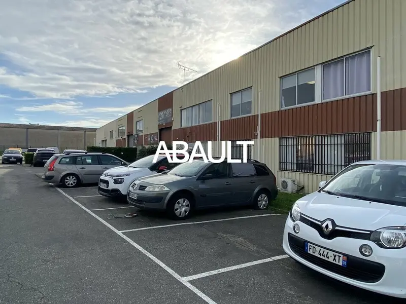 Entrepôt / Activité à louer - Toulouse (31200) - 325 m² - 2 400 €/mois
