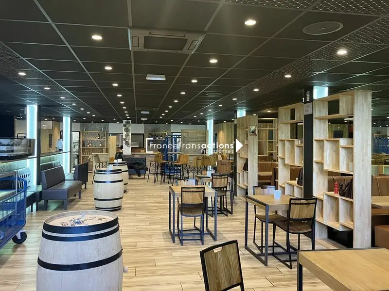 Local Commercial à louer - Roques (31120) - 468 m² - 5 850 €/mois
