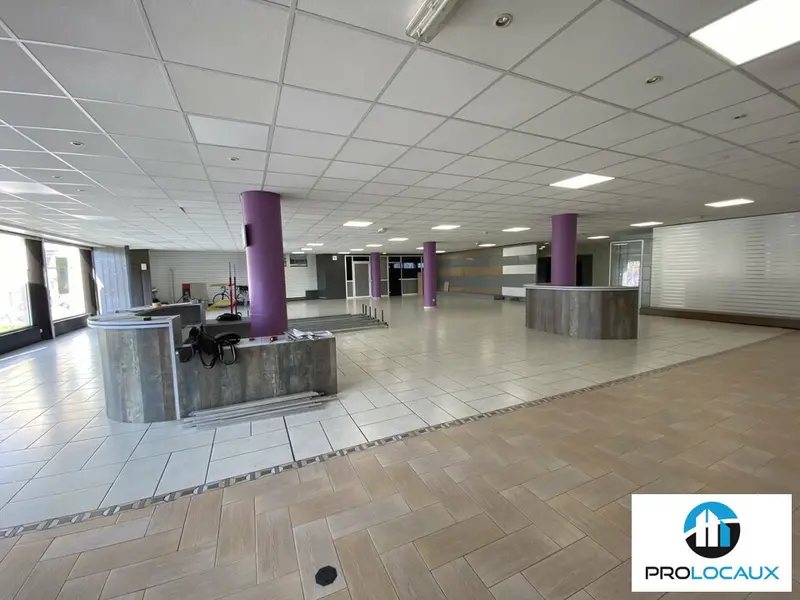 Local Commercial à vendre - Saint-Martin-Le-Vinoux (38950) - 553 m²