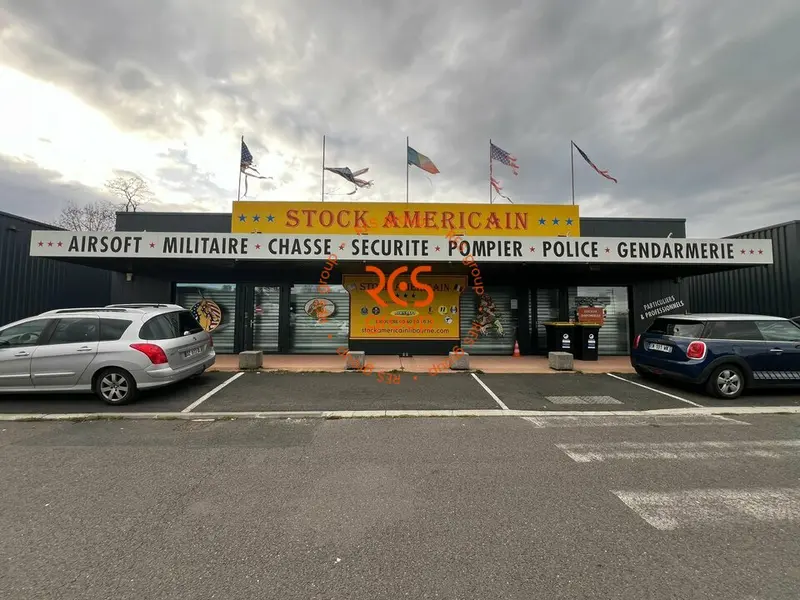 Local Commercial à louer - Les Billaux (33500) - 260 m² - 2 960 €/mois