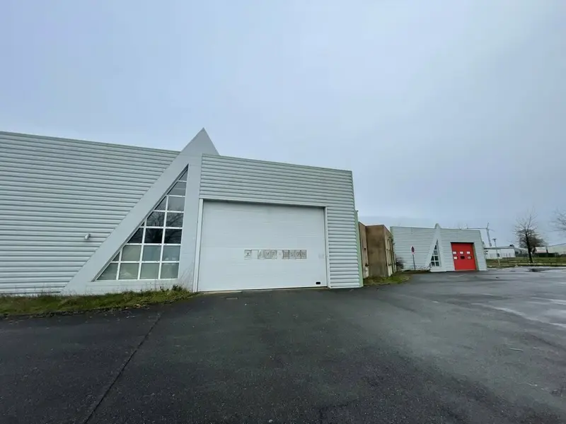 Entrepôt / Activité à vendre - Questembert (56230) - 1113 m²