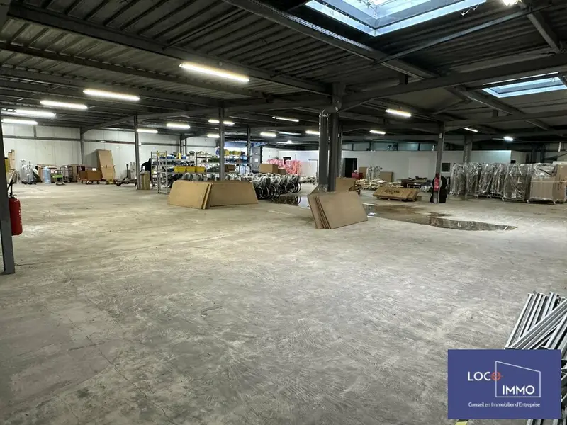 Entrepôt / Activité à louer - Bordeaux (33300) - 1200 m² - 8 000 €/mois