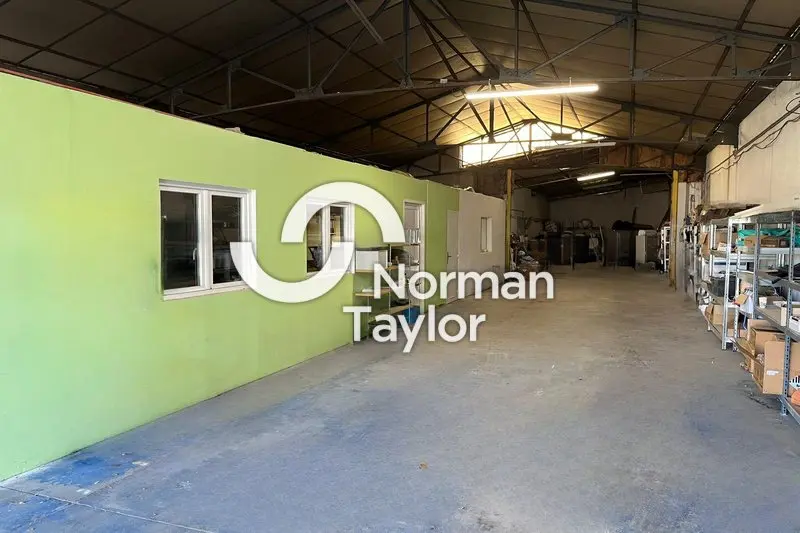 Entrepôt / Activité à vendre - Perpignan (66000) - 280 m²