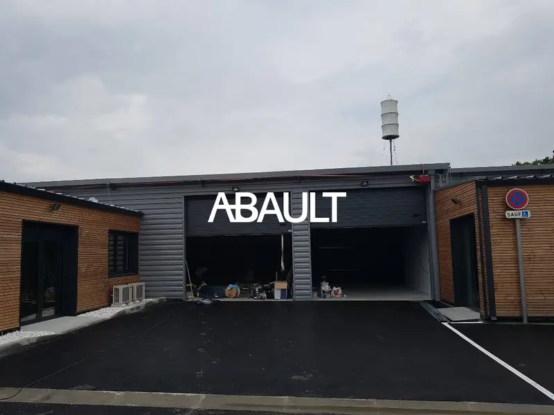 Entrepôt / Activité à louer - Toulouse (31100) - 304 m² - 2 318 €/mois