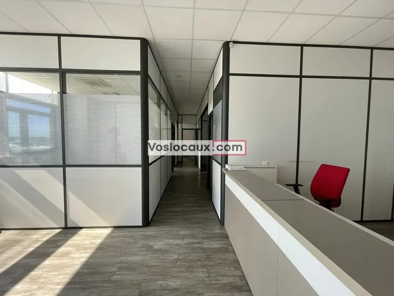 Bureau à louer - Villeneuve-Loubet (06270) - 178 m² - 3 500 €/mois