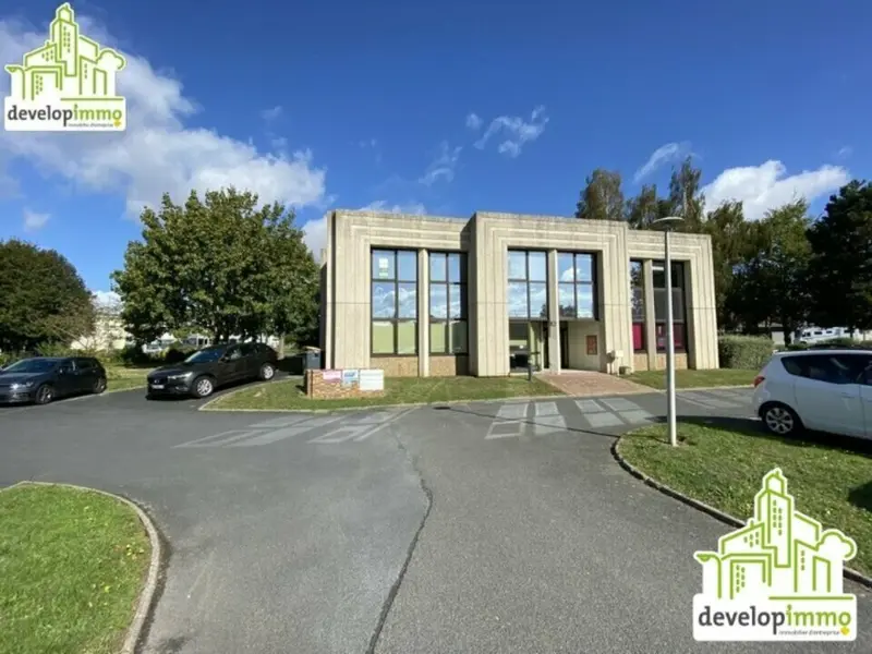 Bureau à louer - Caen (14000) - 192 m² - 1 760 €/mois