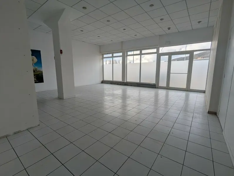 Bureau à louer - Normanville (27930) - 75 m² - 750 €/mois