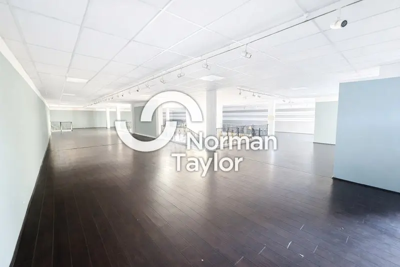 Bureau à vendre - Alénya (66200) - 540 m²
