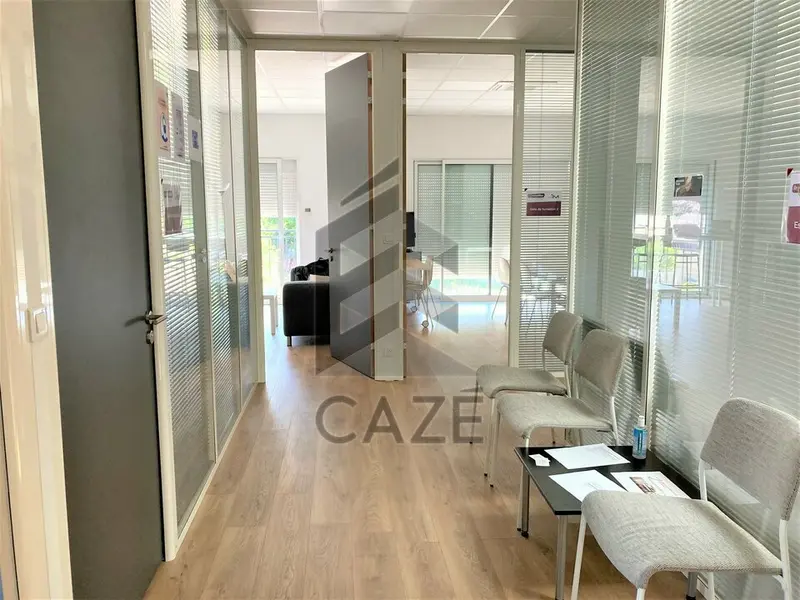 Bureau à louer - Pessac (33600) - 167 m² - 1 670 €/mois