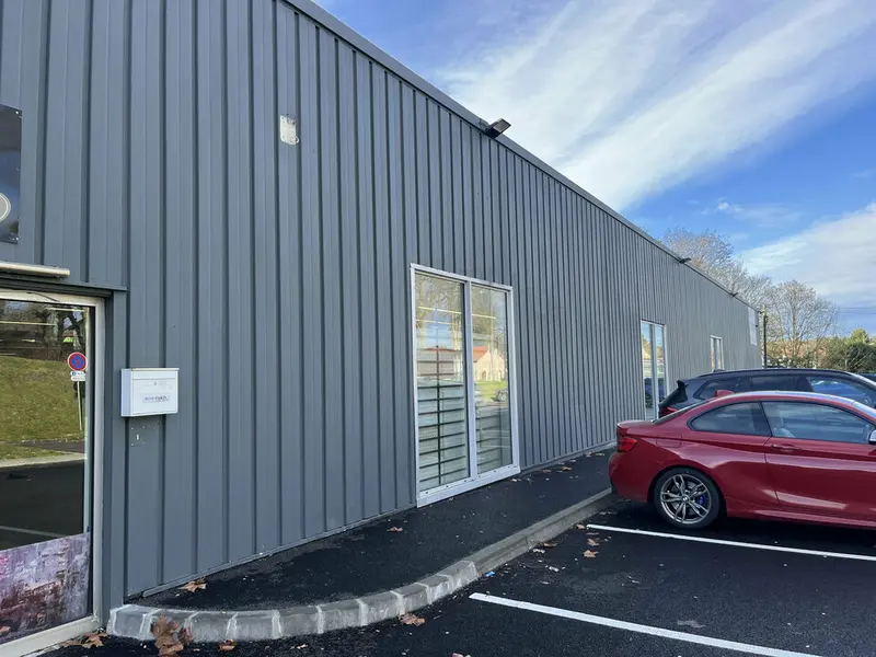 Local Commercial à louer - Couilly-Pont-Aux-Dames (77860) - 1300 m² - 6 500 €...