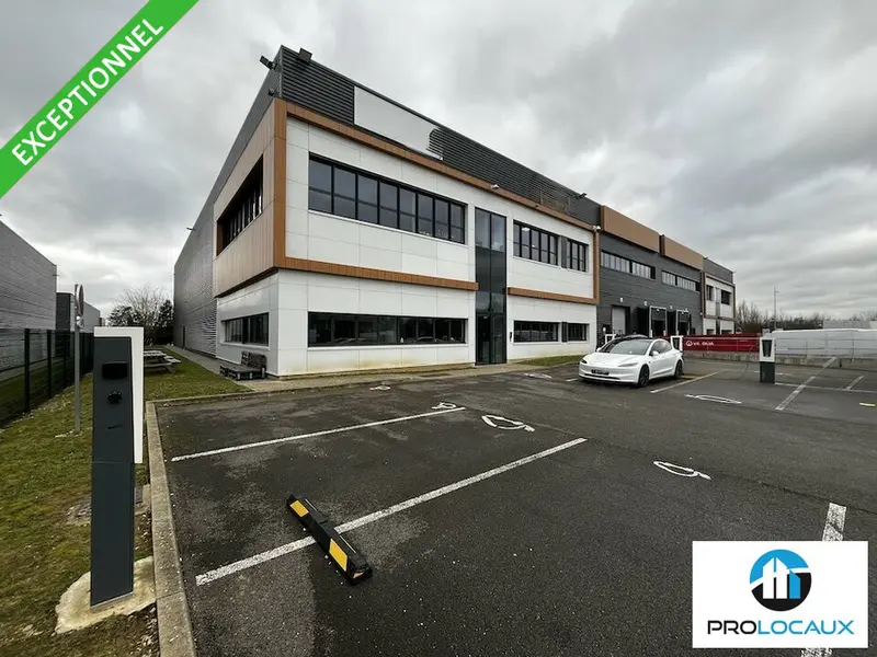 Entrepôt / Activité à louer - Roissy-En-France (95700) - 1760 m² - 19 066 €/mois