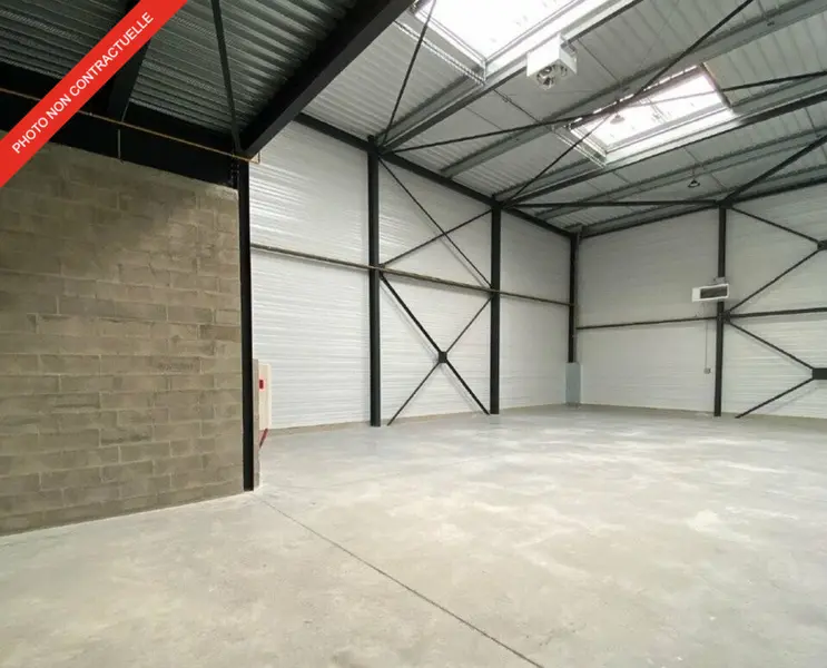 Entrepôt / Activité à vendre - Persan (95340) - 1268 m²
