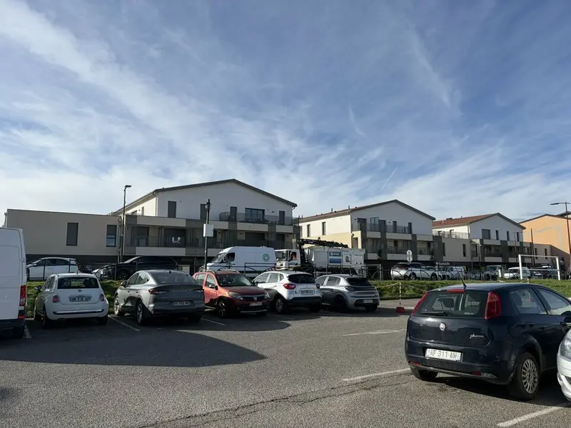 Local Commercial à louer - Saint-Bonnet-De-Mure (69720) - 117 m² - 2 306 €/mois