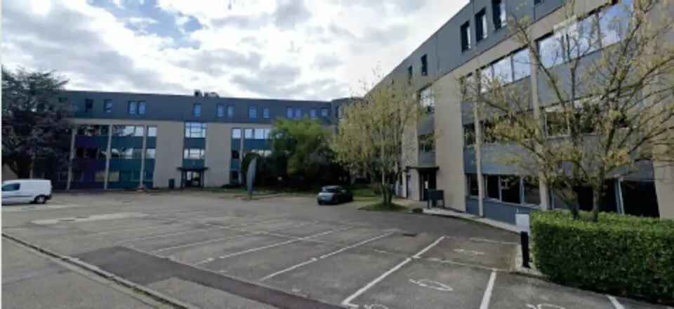 Bureau à louer - Écully (69130) - 174 m² - 1 833 €/mois