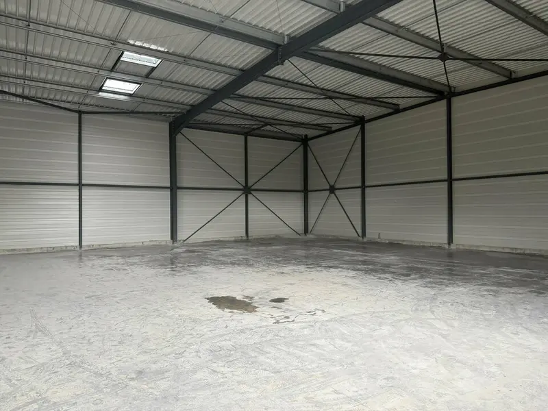 Entrepôt / Activité à louer - Lacanau (33680) - 366 m² - 2 592 €/mois