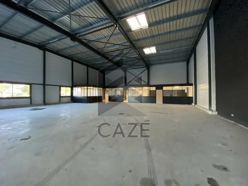 Entrepôt / Activité à louer - Martignas-Sur-Jalle (33127) - 466 m² - 4 700 €/...