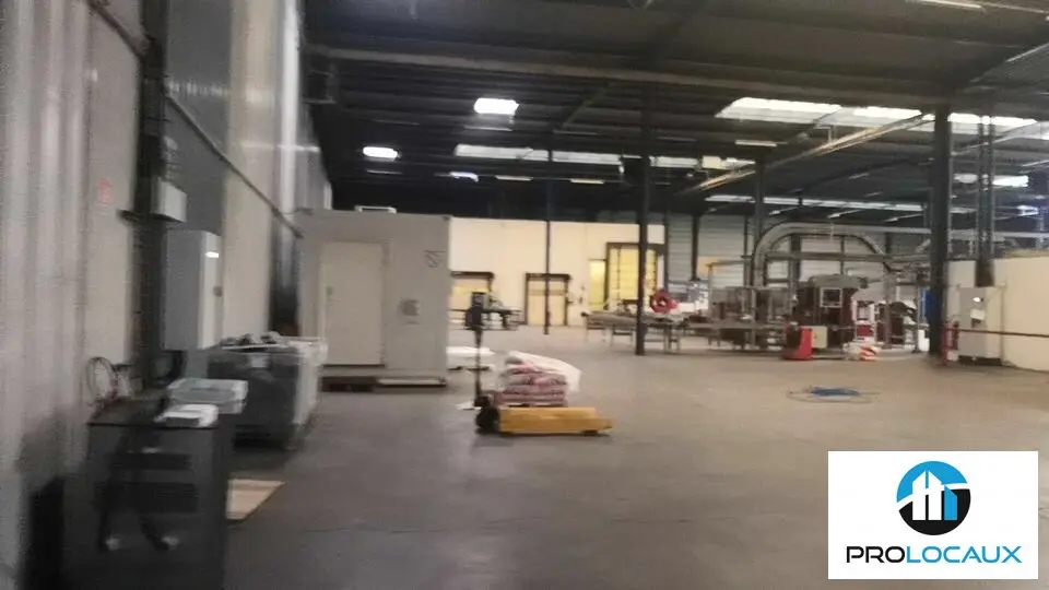 A louer Locaux d'activité 764m² Saint-Étienne-du-Rouvray