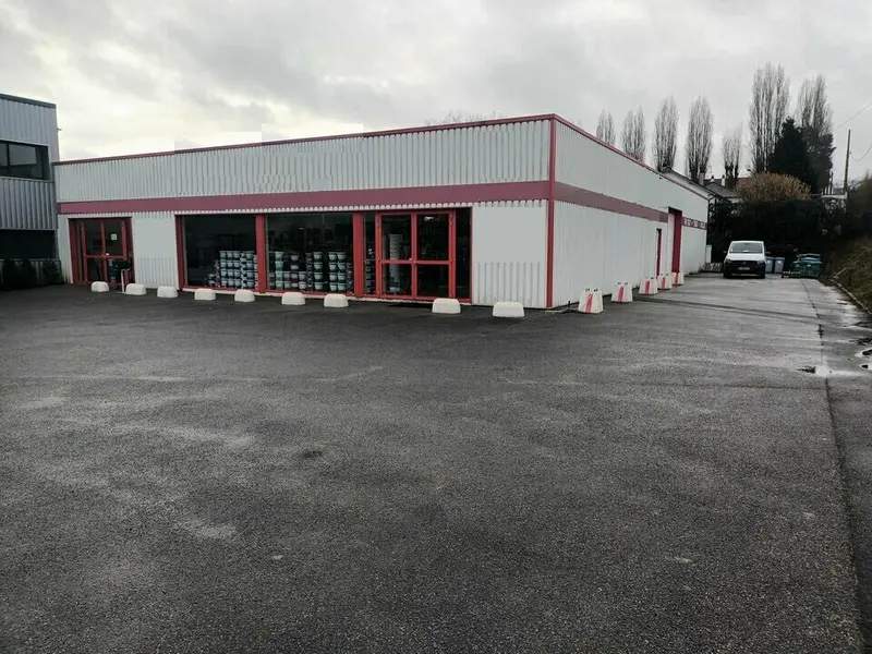 Entrepôt / Activité à louer - Évreux (27000) - 400 m² - 3 000 €/mois