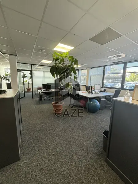Bureau à louer - Pessac (33600) - 205 m² - 2 477 €/mois
