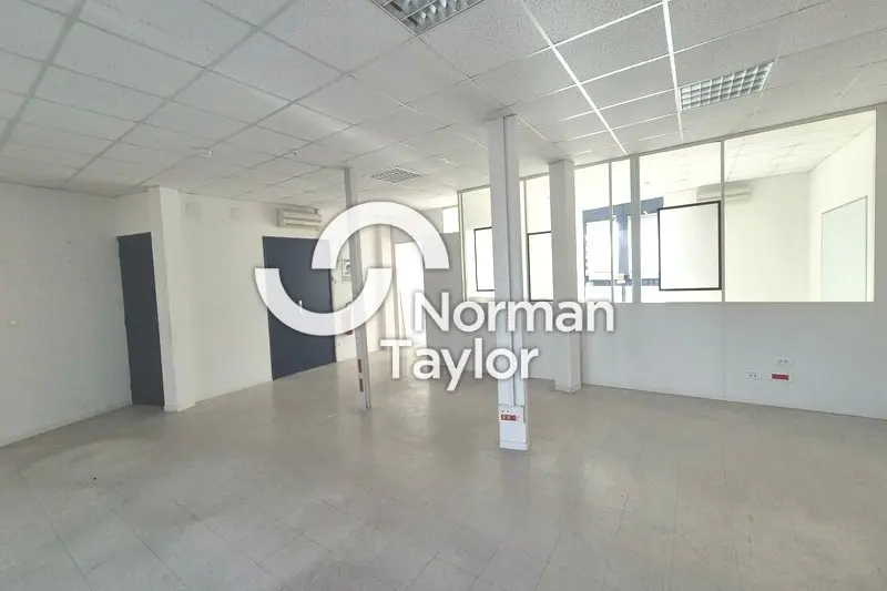 Bureau à louer - Narbonne (11100) - 230 m² - 1 800 €/mois