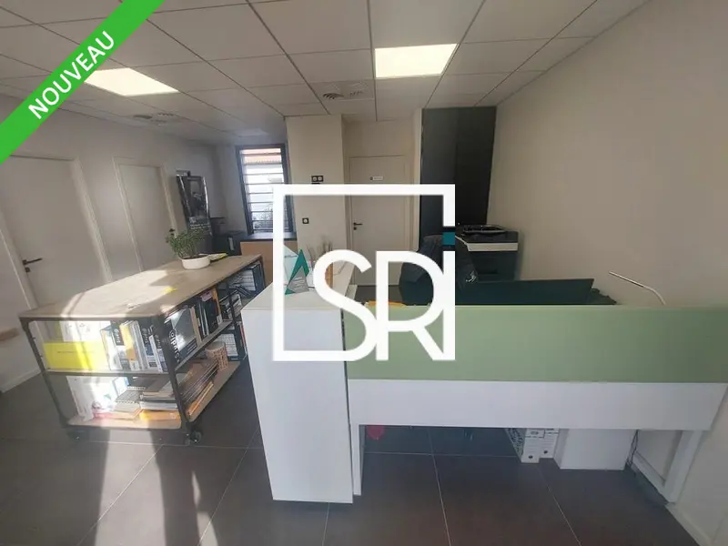Bureau à louer - Cournon-D'Auvergne (63800) - 48 m² - 673 €/mois