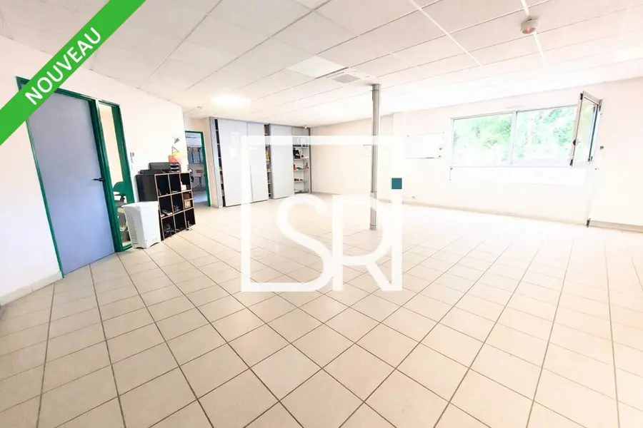 Bureau à louer - Clermont-Ferrand (63000) - 448 m² - 5 230 €/mois
