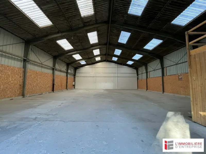 Entrepôt / Activité à louer - Saint-Guinoux (35430) - 450 m² - 2 666 €/mois