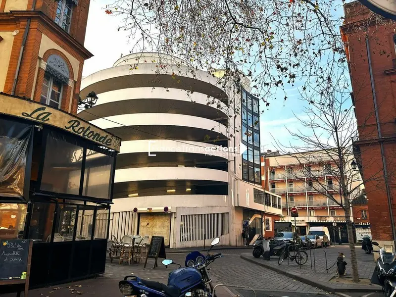 A LOUER LOCAL COMMERCIAL RESTAURATION PROCHE JEAN JAURES, 140M²