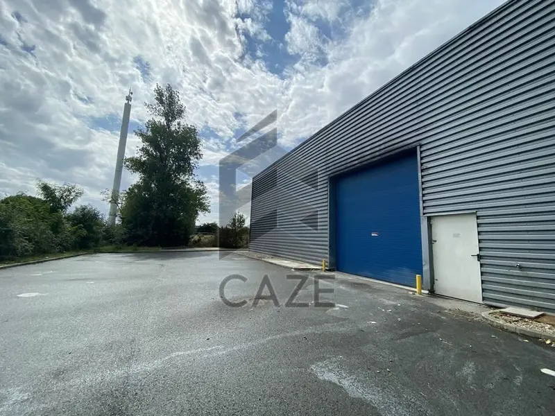 Entrepôt / Activité à louer - Lormont (33310) - 300 m² - 2 800 €/mois