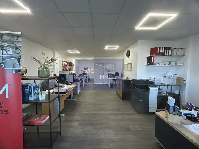 Entrepôt / Activité à louer - Le Haillan (33185) - 125 m² - 900 €/mois