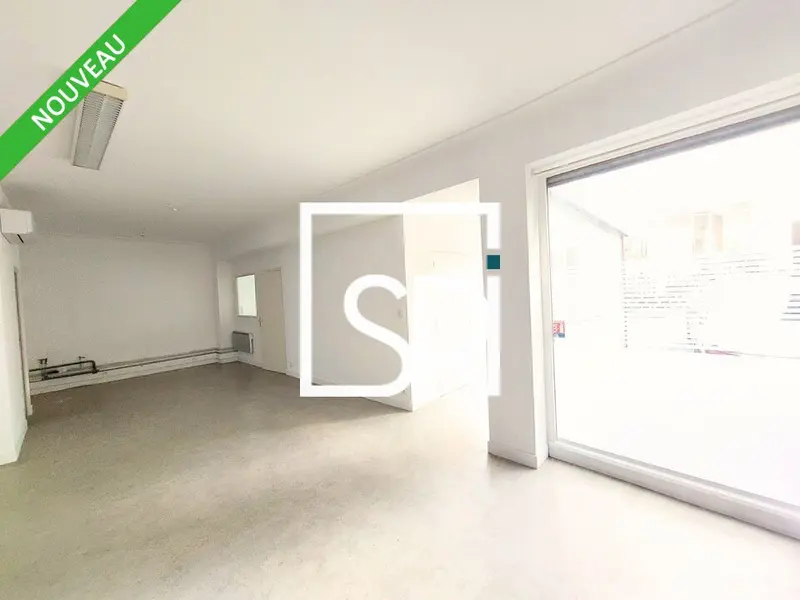 VENTE BUREAUX / LOCAUX COMMERCIAUX 77 m2 - CENTRE-VILLE - 63830 DURTOL