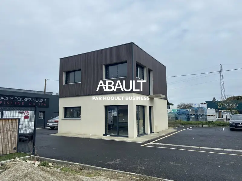 Local Commercial à louer - Saint-Alban (31140) - 84 m² - 3 000 €/mois