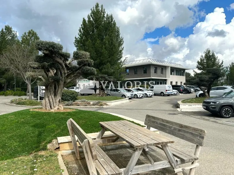Bureau à louer - Aix-En-Provence (13290) - 304 m² - 3 800 €/mois