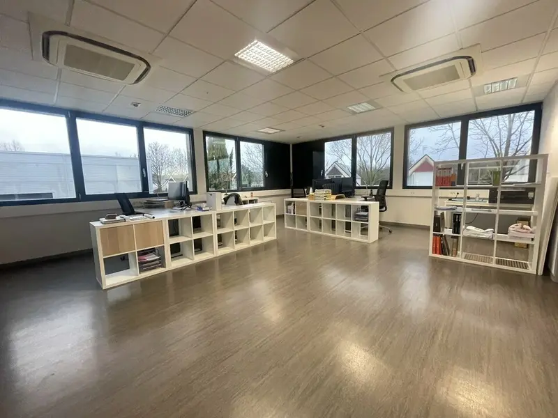 Bureau à louer - Louvigny (14111) - 76 m² - 983 €/mois