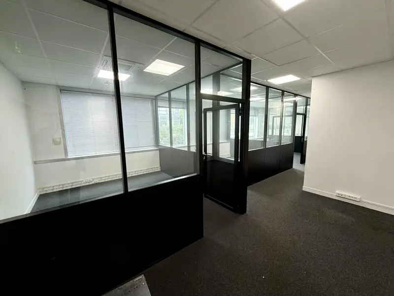Bureau à louer - Villepinte (93420) - 15 m² - 437 €/mois