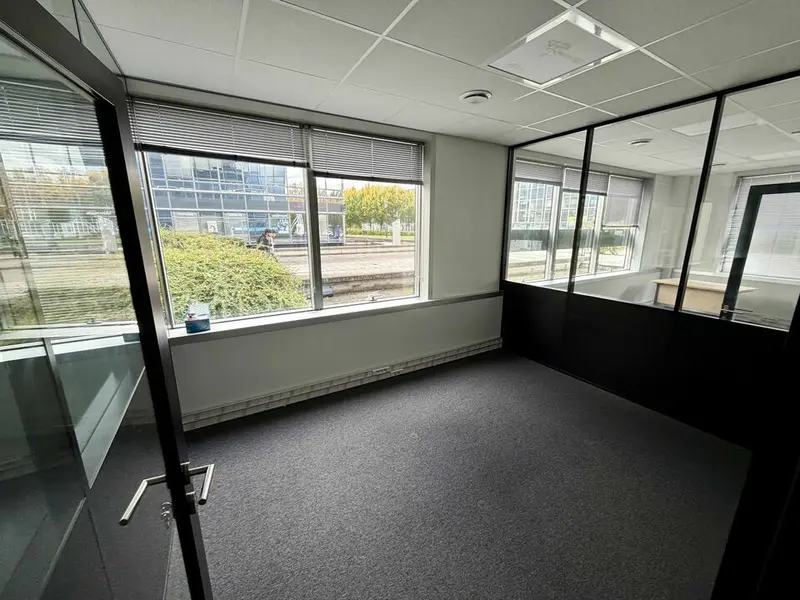 Bureau à louer - Villepinte (93420) - 50 m² - 916 €/mois
