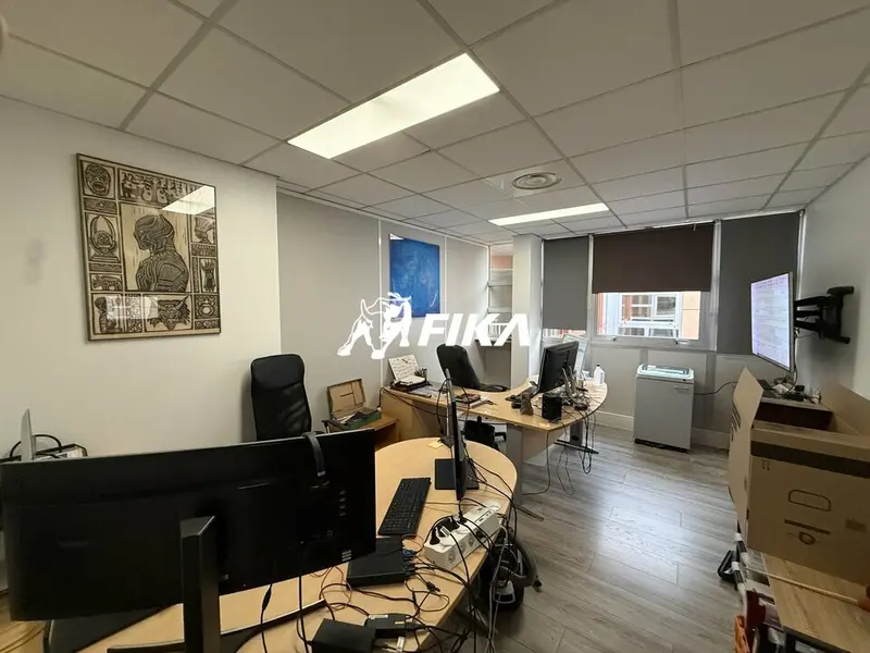 A LOUER BUREAUX 163 m² (31400)TOULOUSE 