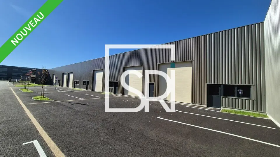 A louer Entrepôt 421.56m² La Roche-Blanche