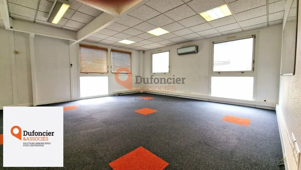 Bureau à vendre - Dissay (86130) - 454 m²
