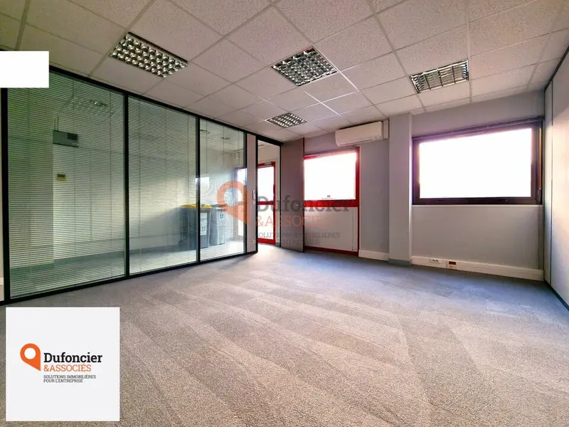 Bureau à louer - Poitiers (86000) - 120 m² - 1 050 €/mois
